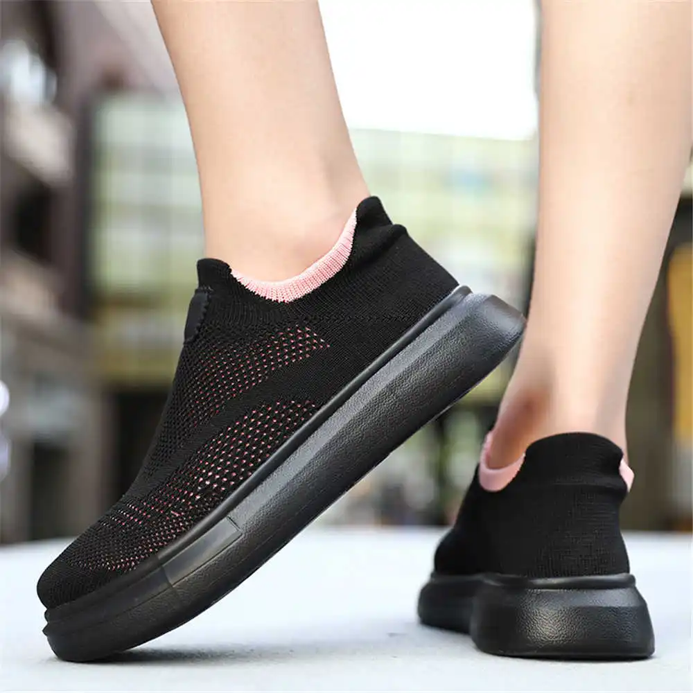 Women Formal Wear On Sale - Stoking Platform sepatu cokelat untuk wanita