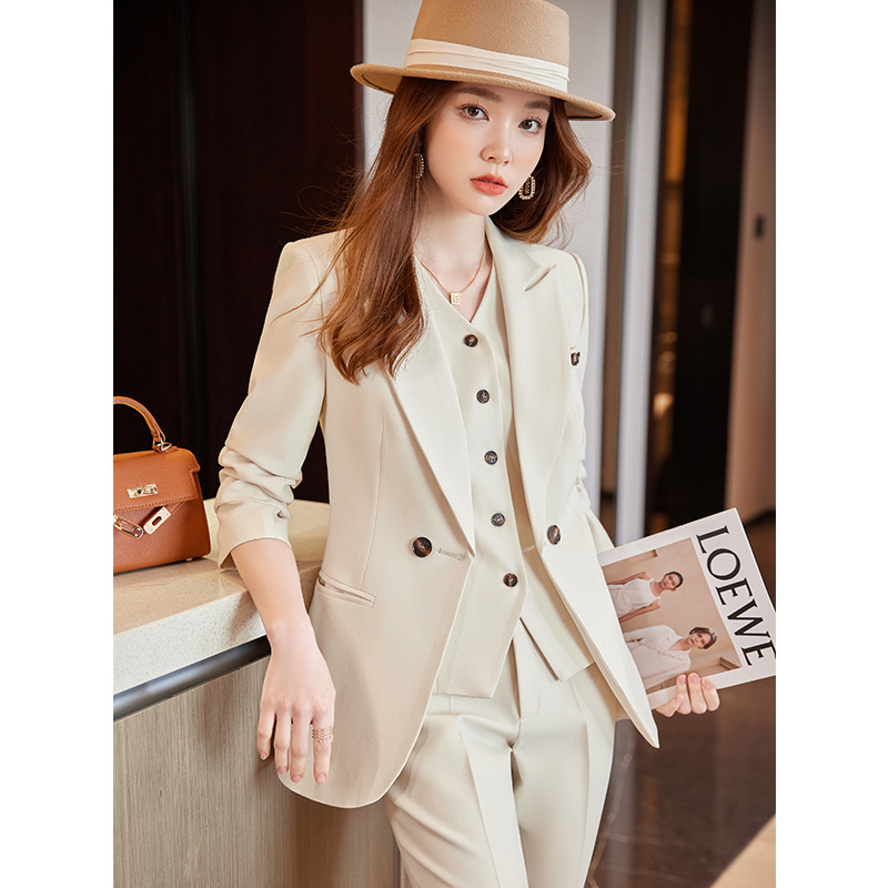 Setelan Kantor Kualitas Tinggi - Women Formal Wear M&S ulasan dan harga